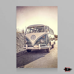 Surfers’ Vintage VW Bus